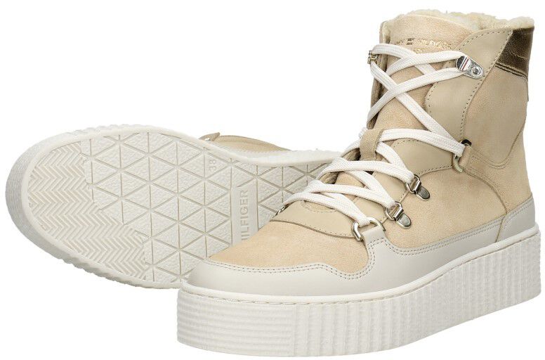 Tommy Hilfiger Feminine Outdoor Boot beige