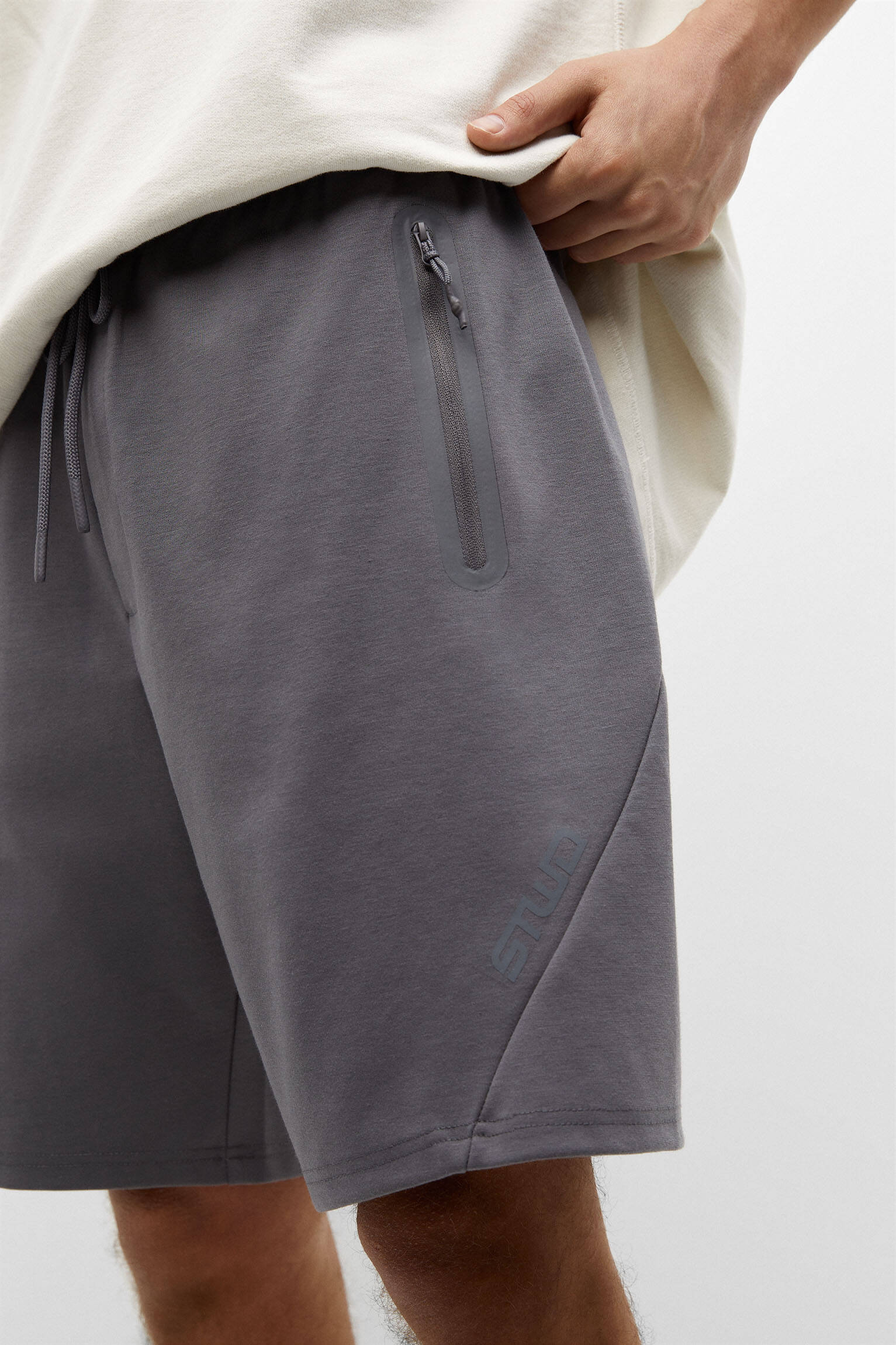 Conjunto de moletom bermuda com zíperes - marrom taupe