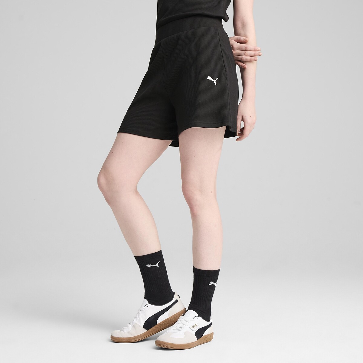 Calça curta PUMA ESSENTIAL ELEVATED
