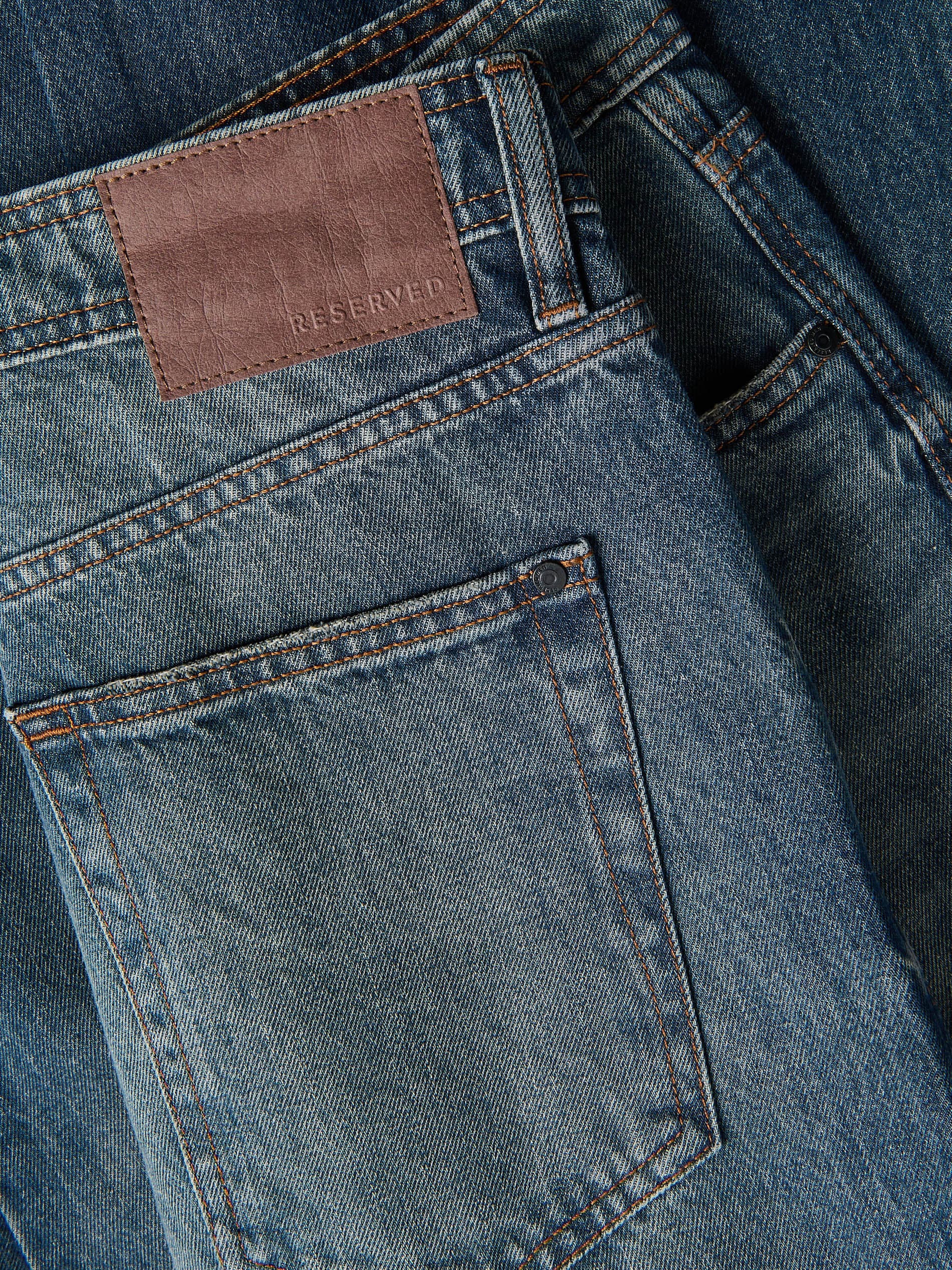 Baggy-Jeans mit Wascheffekt