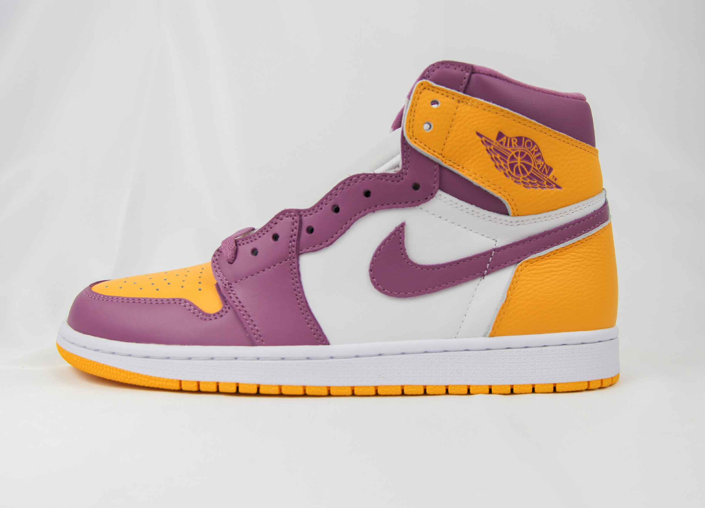 Jordan 1 Retro High OG Brotherhood
