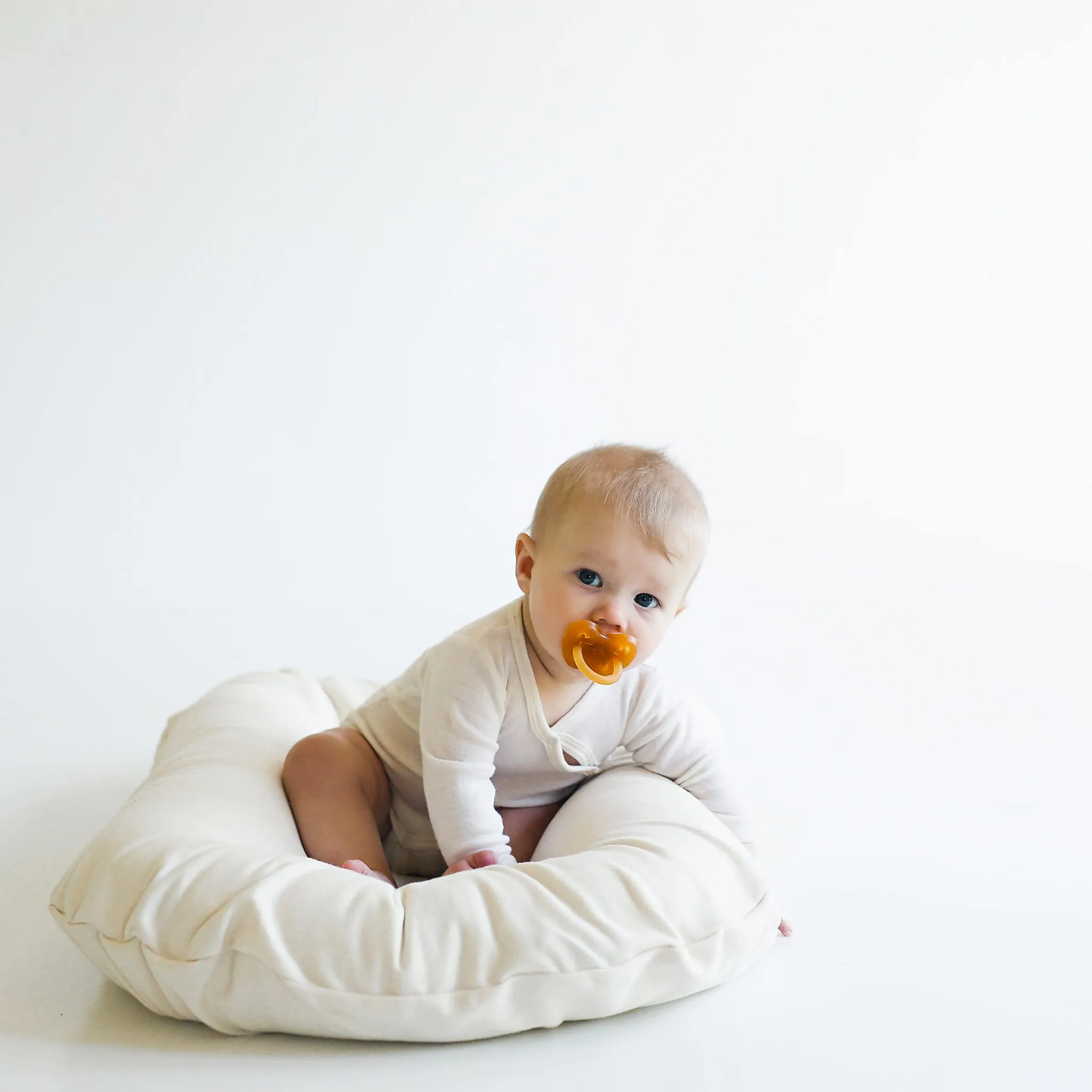 Snuggle me Housse pour Coussin Snuggle Me - Naturel