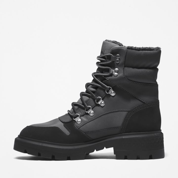 Bota feminina Cortina Valley com forro térmico na cor preta.