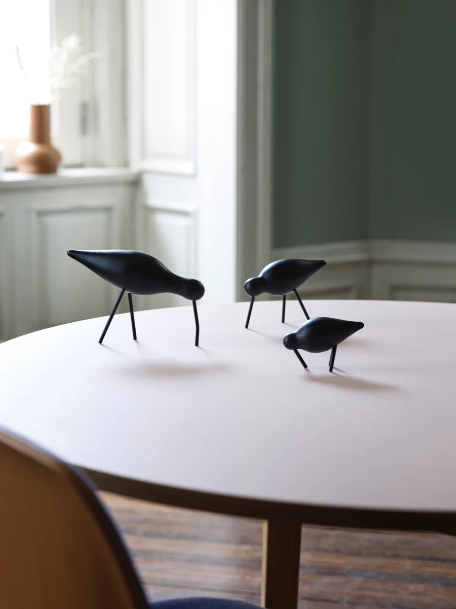 Normann Copenhagen  Shorebird, valnød/messing - 7,5 x 11,5 x 4,5 cm.