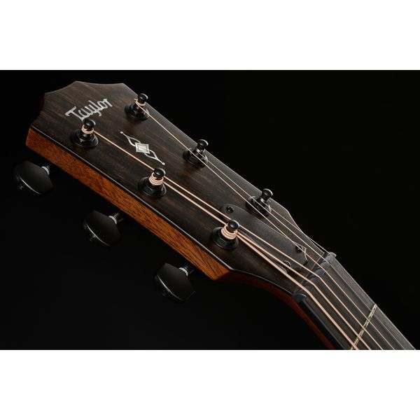 Taylor 326ce