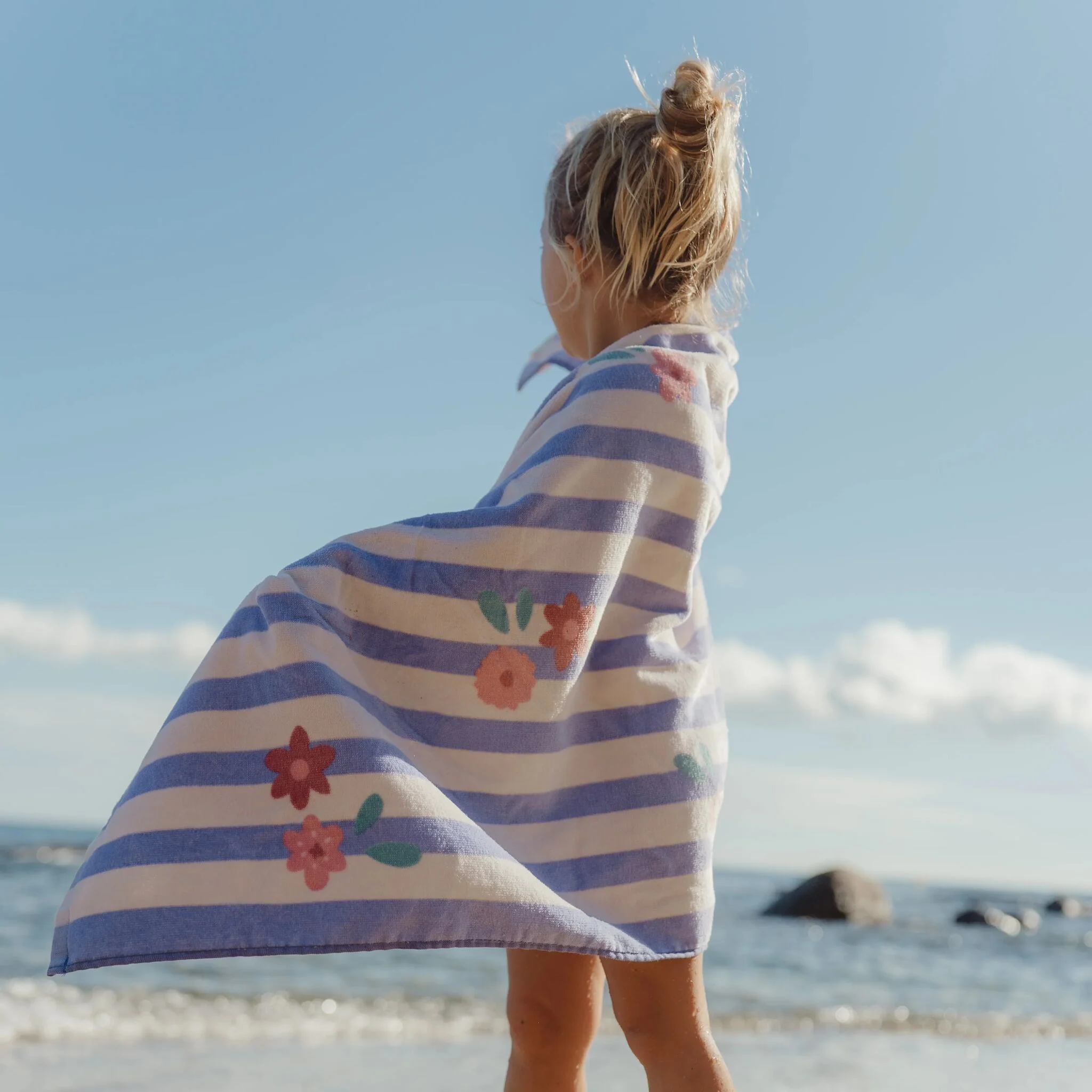 Lila kinderhanddoek biologisch katoen – zacht & ideaal voor strand