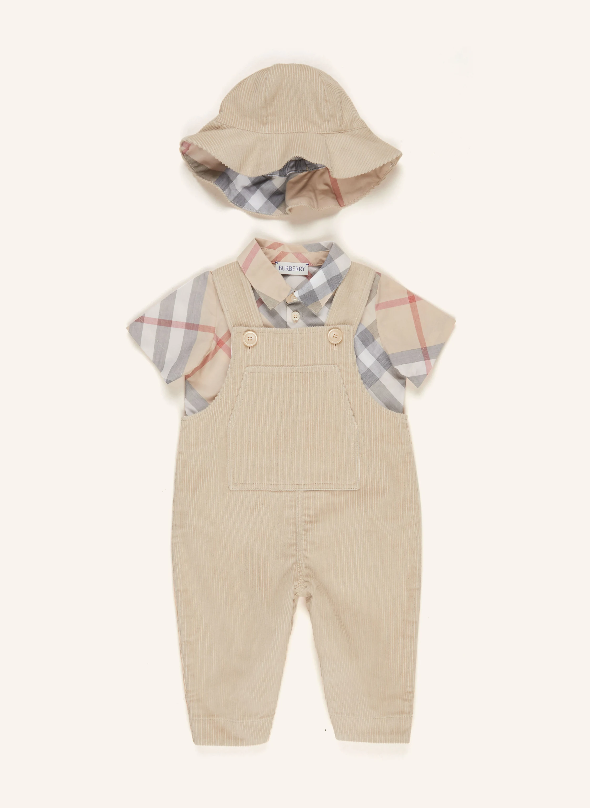 BURBERRY Set: Latzhose, Resorthemd und Bucket-Hat