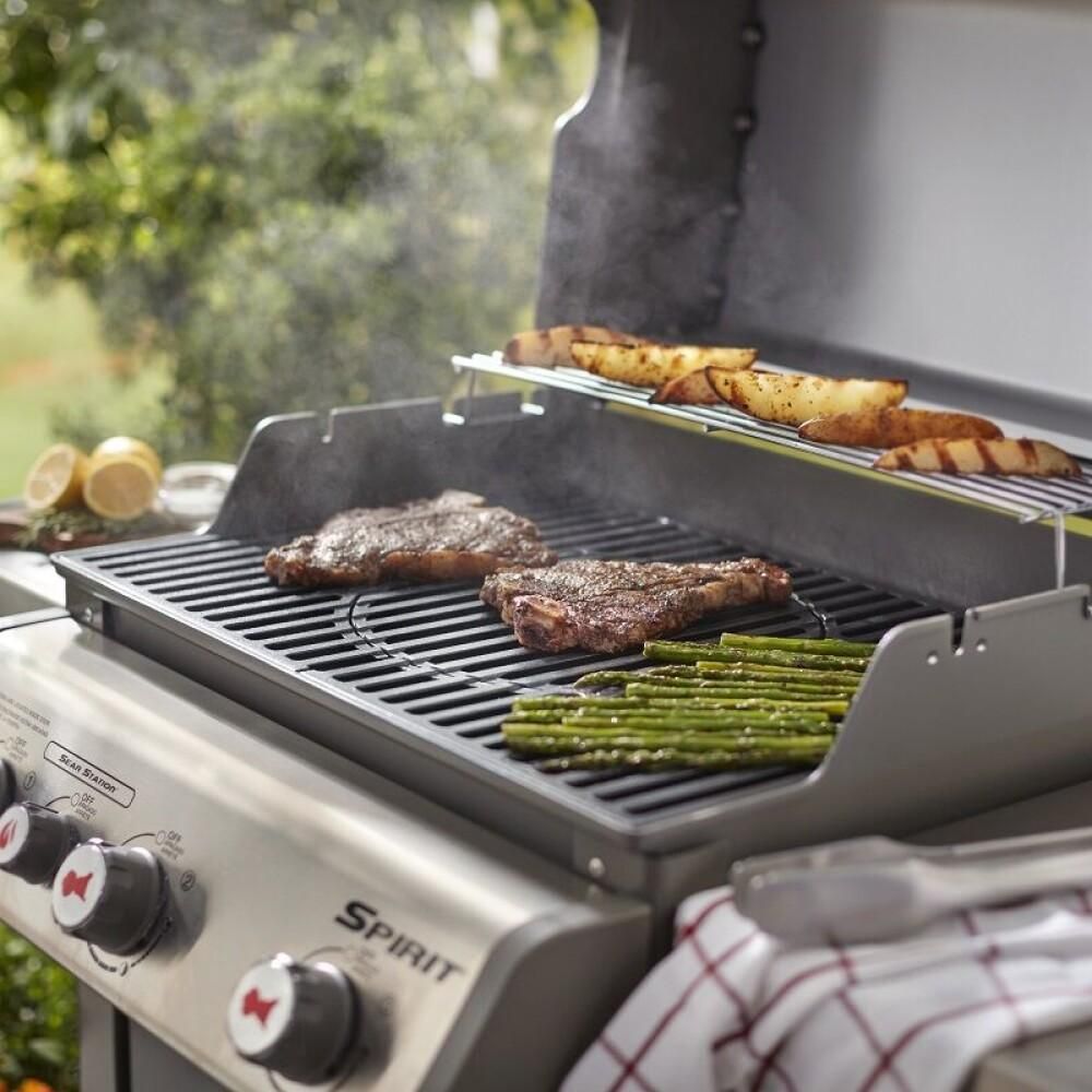 GRILLRIST WEBER GOURMET BBQ SYSTEM TIL SPIRIT 300 OG SPIRIT