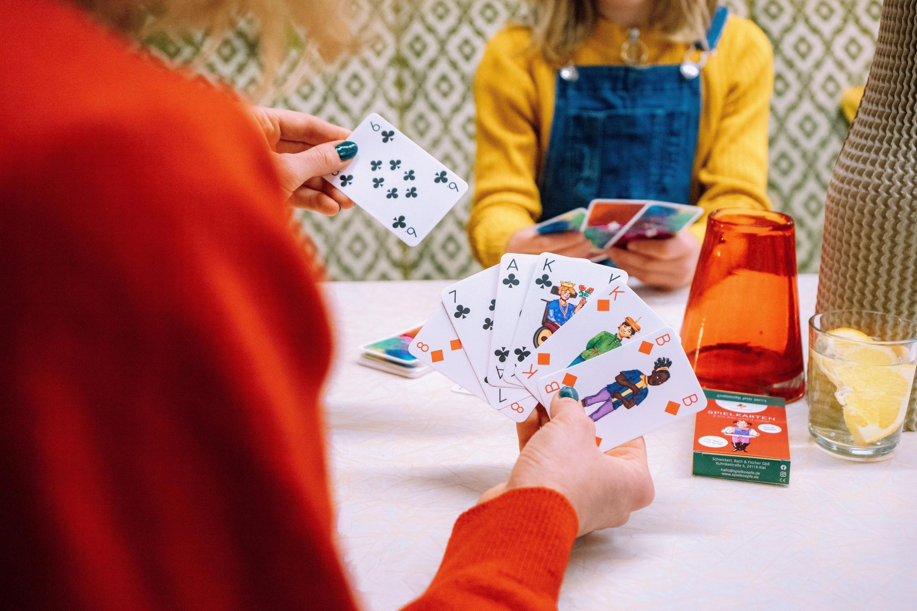 Gendergerechte Kinderkarten (Spielkarten)