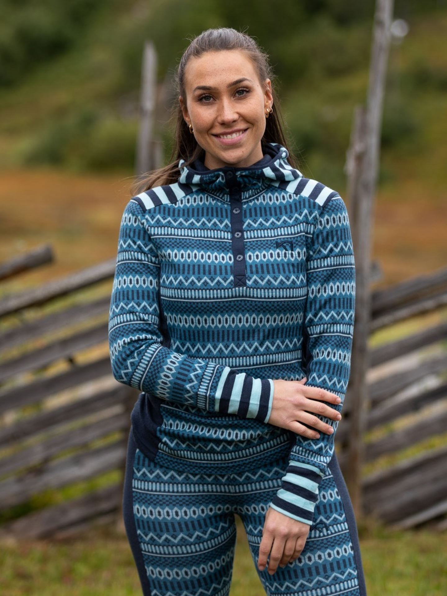 Åkle Hood