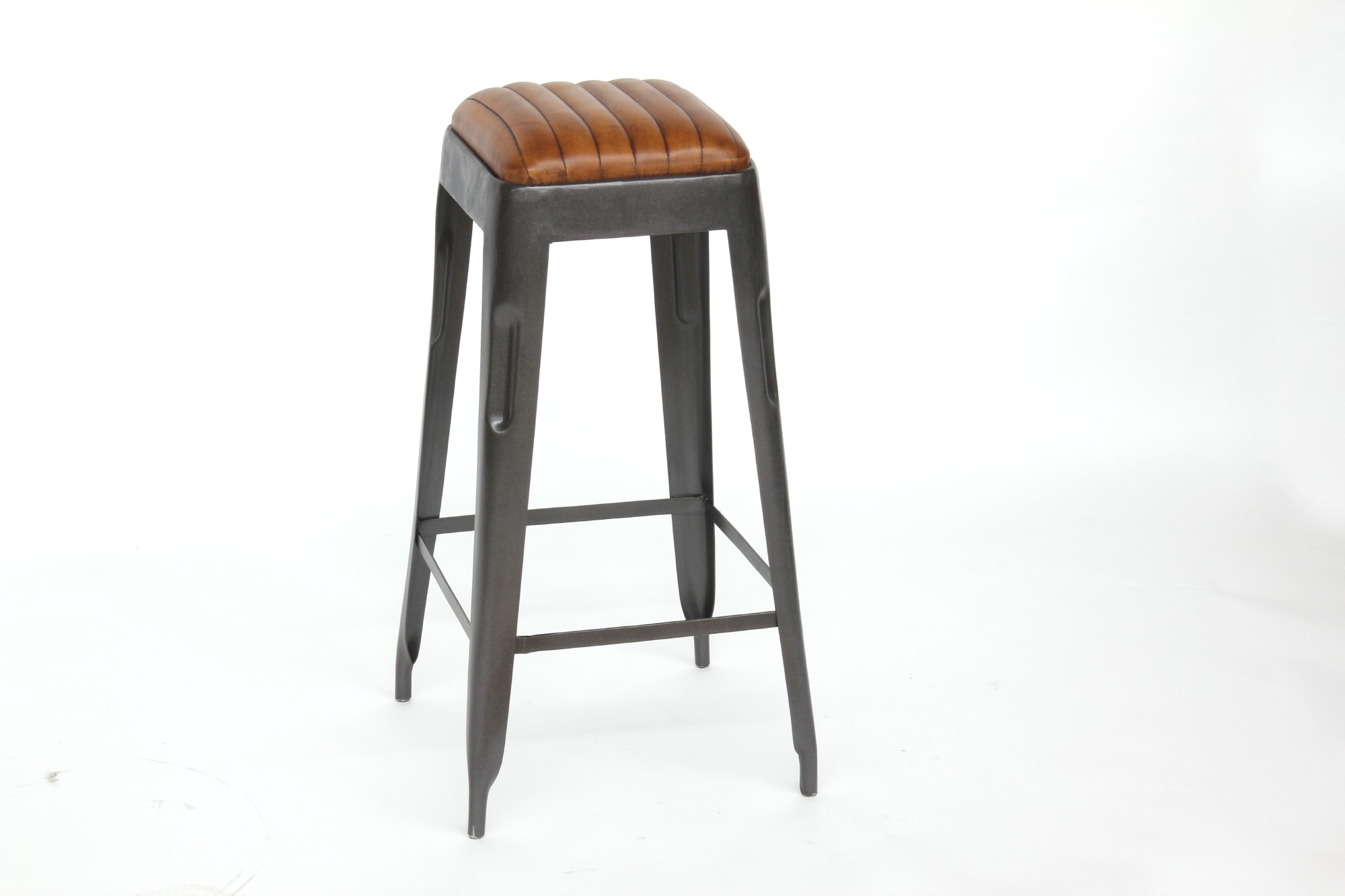 Barhocker 'Tank', schwarz, cognac, T 40 cm, B 40 cm, H 76 cm von fischer's lagerhaus