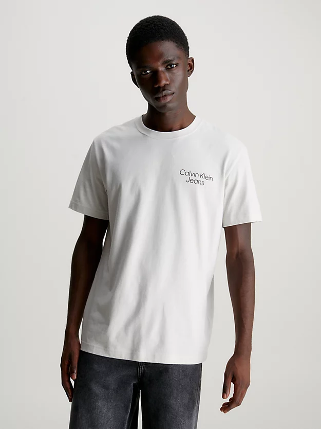 Camiseta com estampa gráfica nas costas