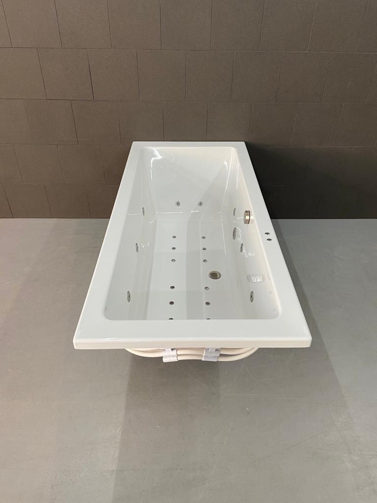Lambini Designs Cube bubbelbad 170x75cm elektronisch 6 4 2 hydrojets en 12 aerojets RVS