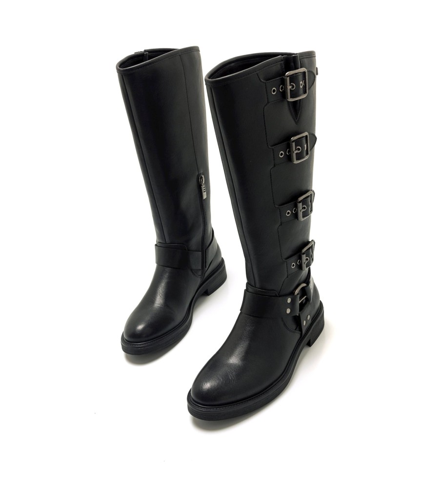 Botas Mustang marrom e preto