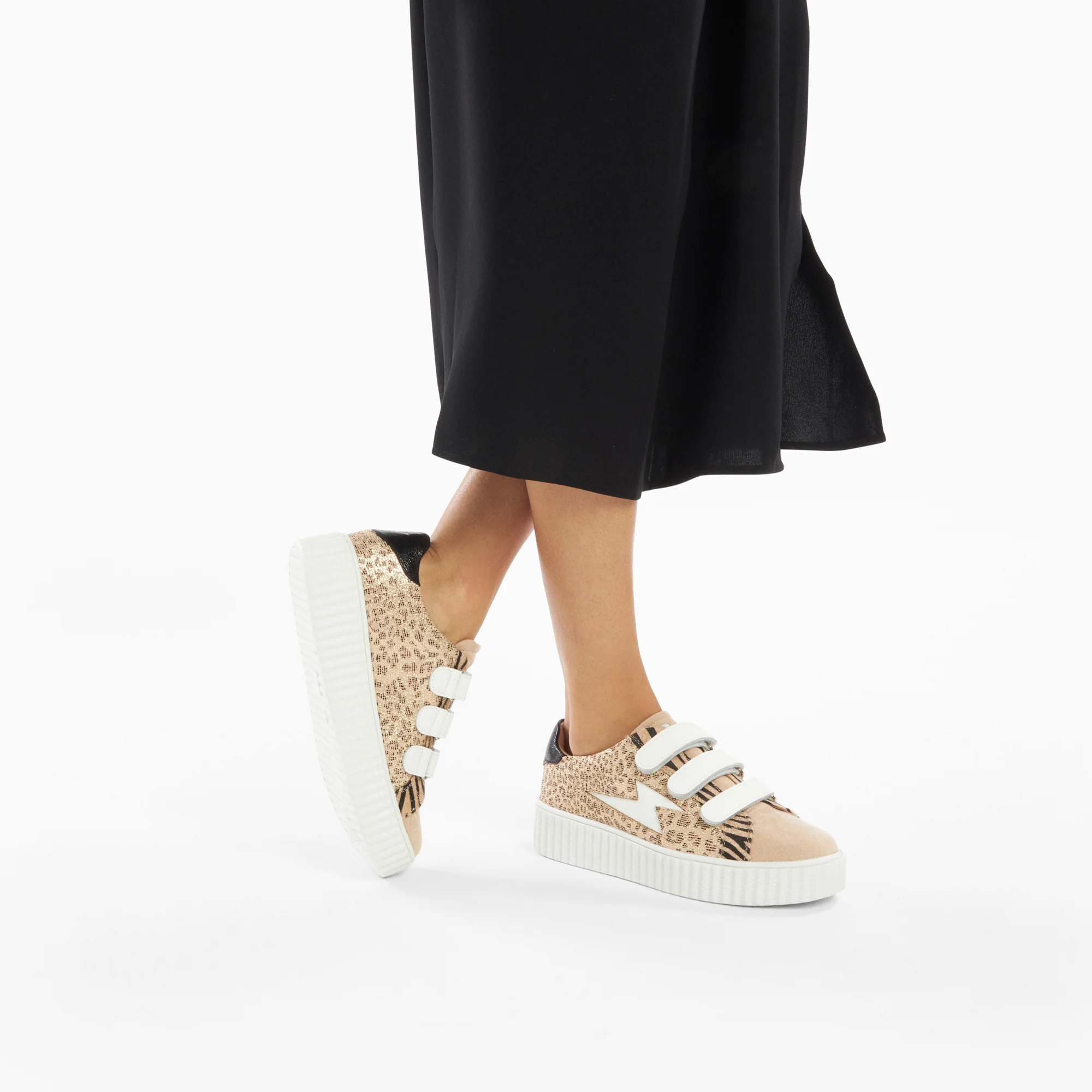 Sneakers-Baskets éclair Scarlett beiges à imprimé léopard