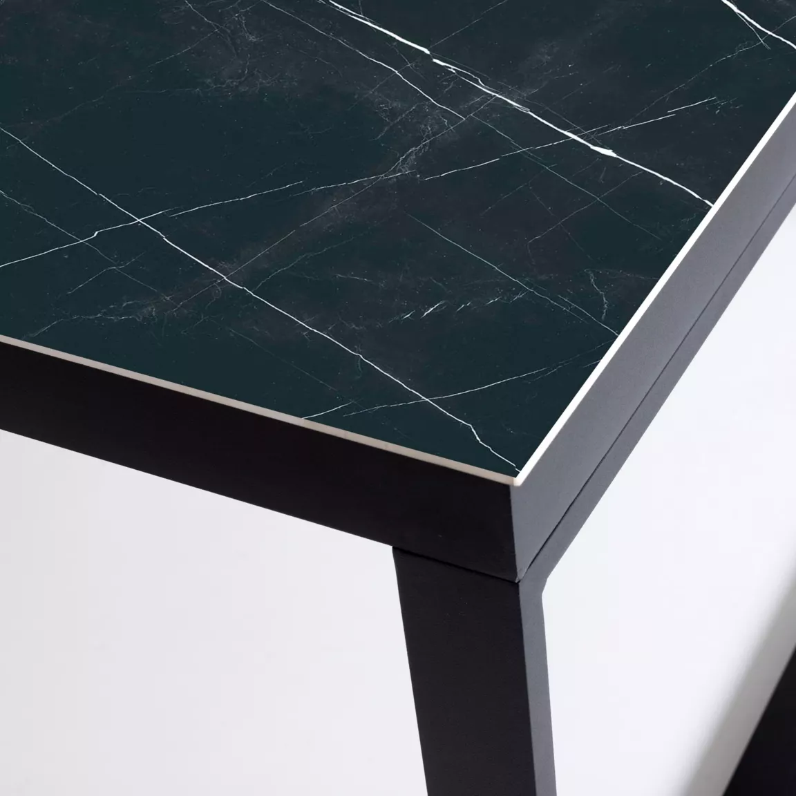 Table de jardin en aluminium et céramique 12 places (260 x 120 cm) Kore Noir marbré