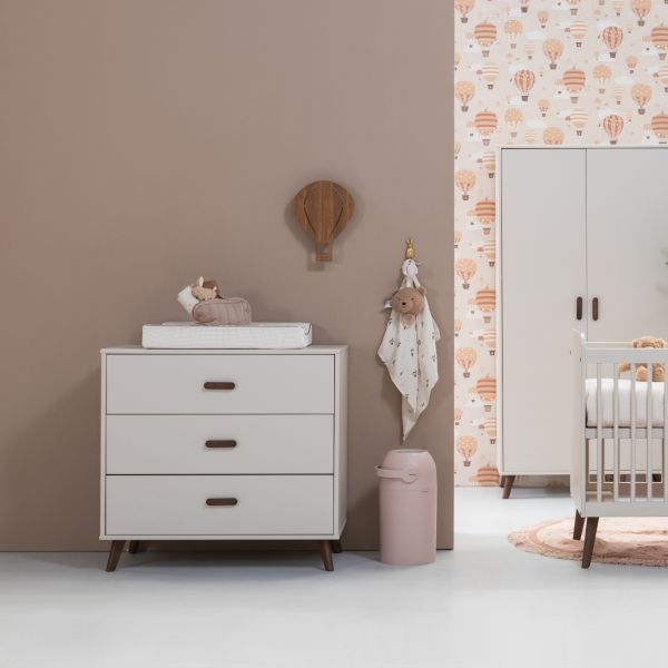 Europe Baby Olivia Babykamer Oatmeal Retro | Ledikant 60 x 120 cm   Commode