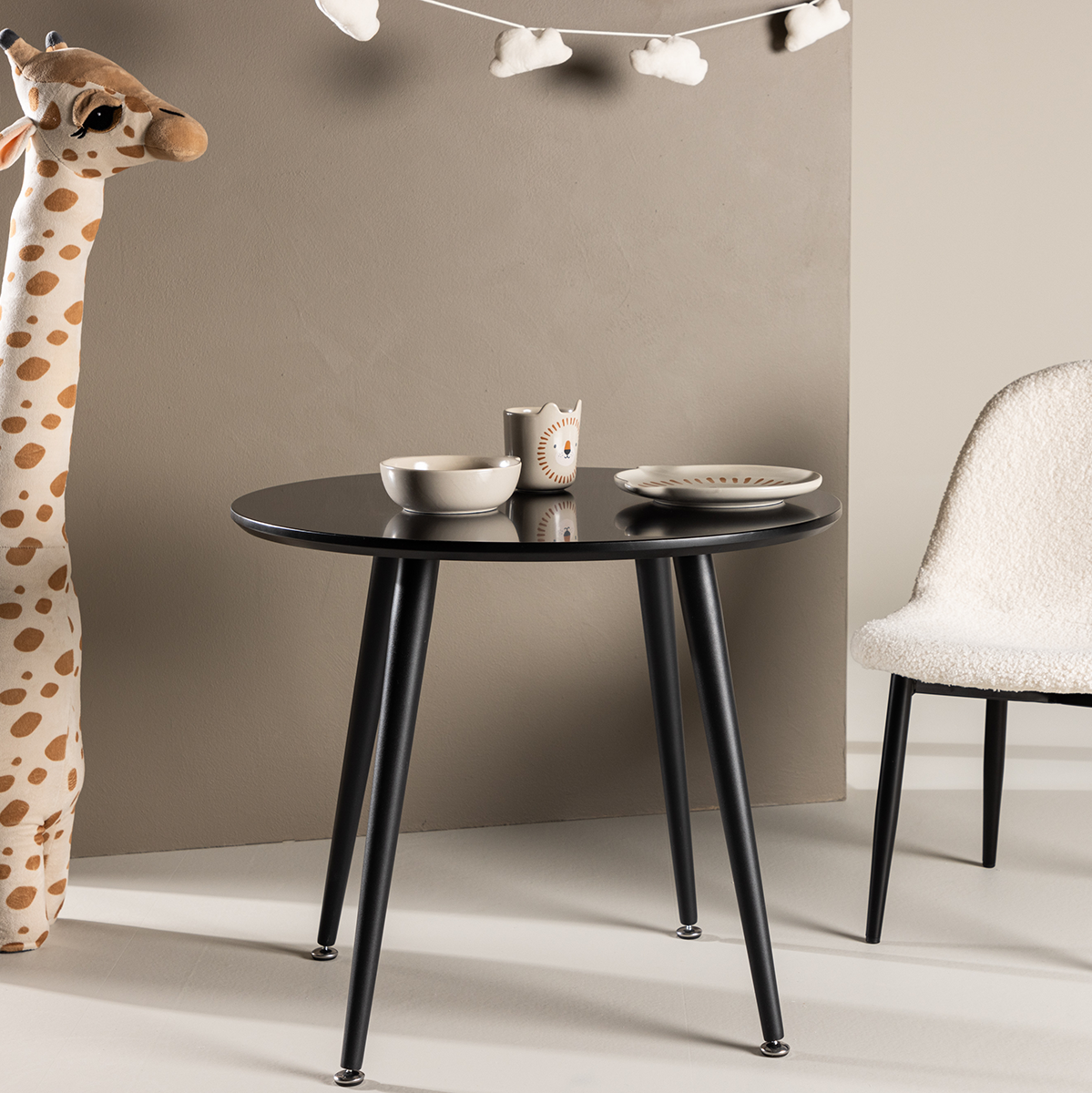 Kindertafel Bruno Zwart