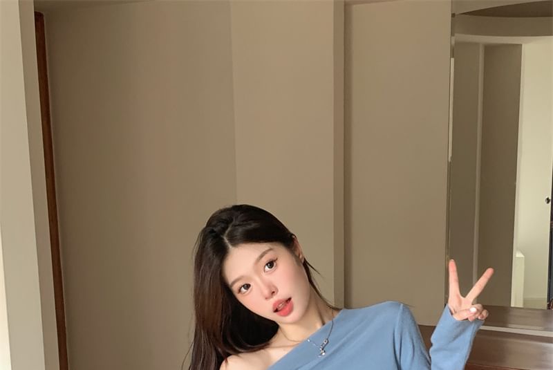 Allinya - Lange mouwen off-shoulder gebreide top met knoop