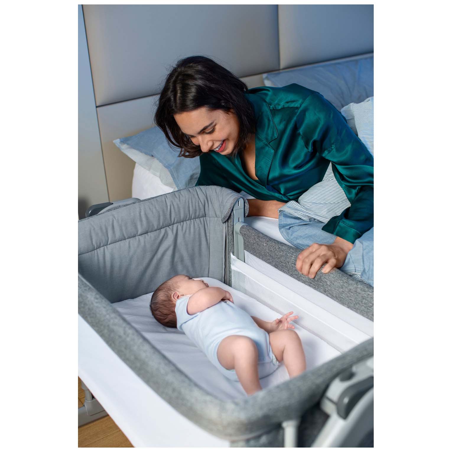 Chicco next2me Magic Evo Dark Grey - wiegjes - Prénatal