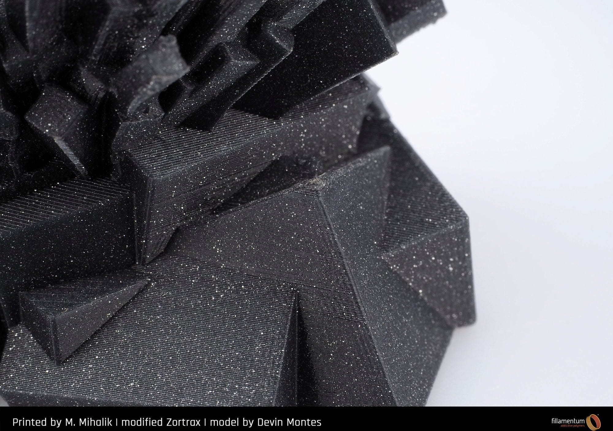 Fillamentum  PLA Extrafill Vertigo Grey, 1,75 mm / 1000 g    Hochwertiges PLA für FDM 3D Drucker in Vertigo Grey