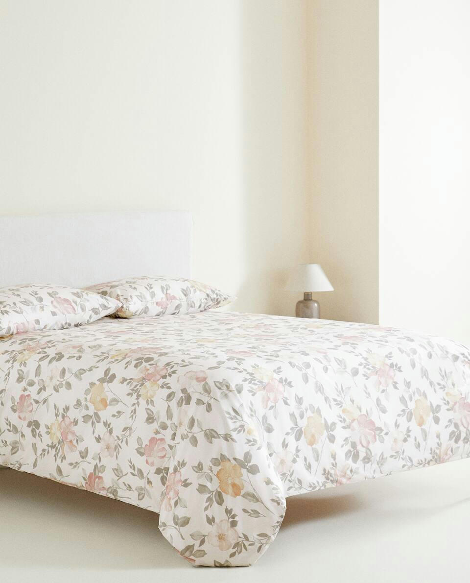 CAPA DE EDREDOM COM ESTAMPA FLORAL