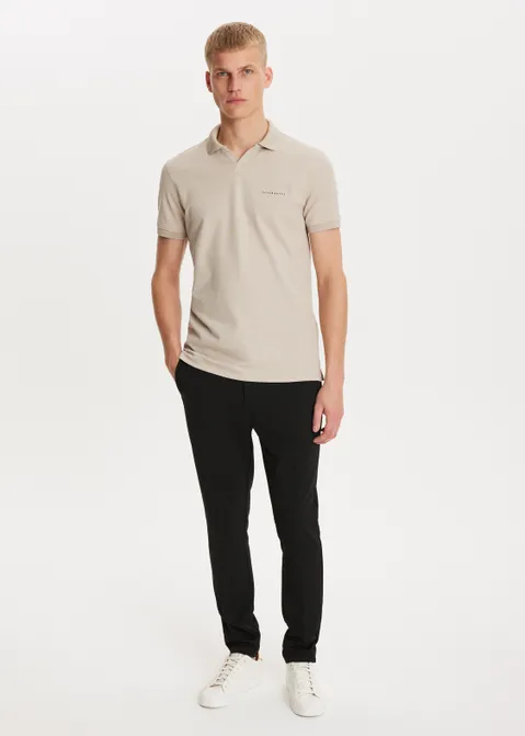 Polo met merk print zand (ZAND)