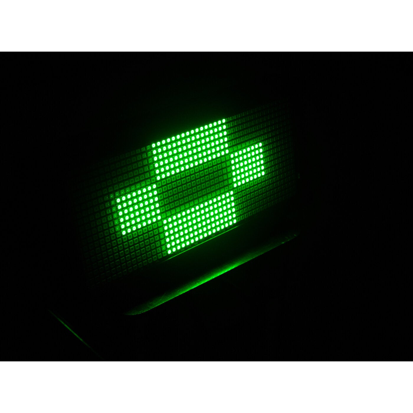 Eurolite LED Strobe SMD PRO 864 DMX RGB 3-in-1 LED lichteffect