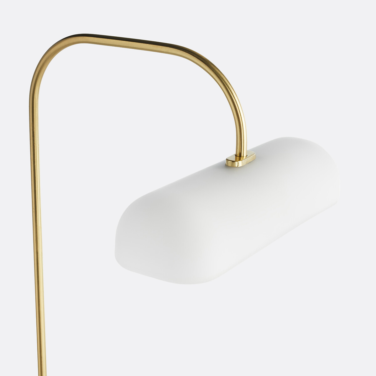 LA REDOUTE INTERIEURS<br>Luminária de chão em vidro opalino, latão e mármore, Nota