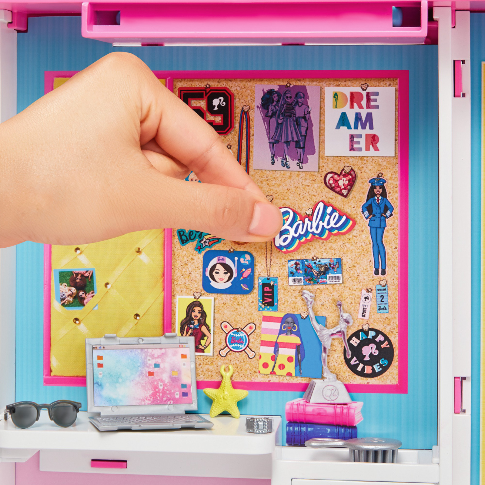 Barbie Traum Kleiderschrank