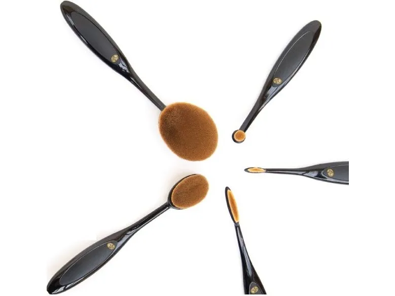 RIO Beauty A set of 5 make-up brushes