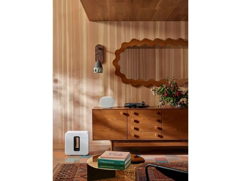 Sonos Subwoofer Sub Gen 4 Weiss Subwoofer für einen raumfüllenden Klang, bei dem Sie jeden Akkord, jede Basslinie und jeden Schlagzeugschlag hören können