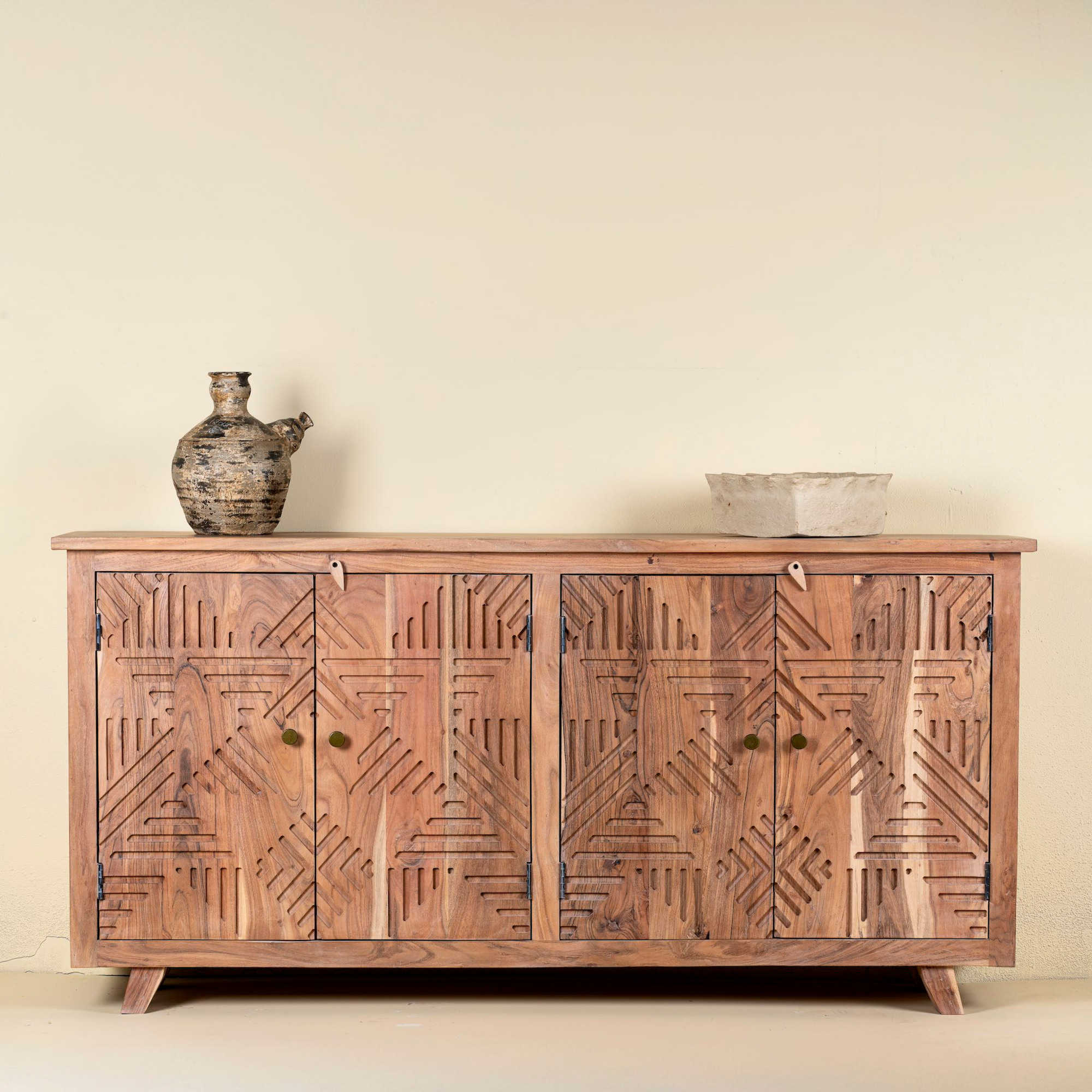 Dressoir Advaith #1