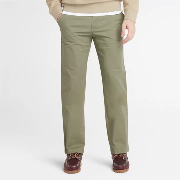 Pantalon chino en sergé extensible pour homme en vert