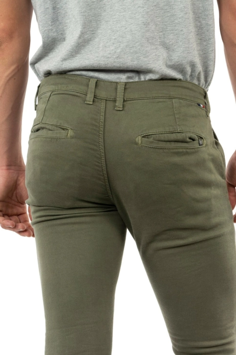 Pantalons Le Temps Des Cerises jogg 9009 aloe