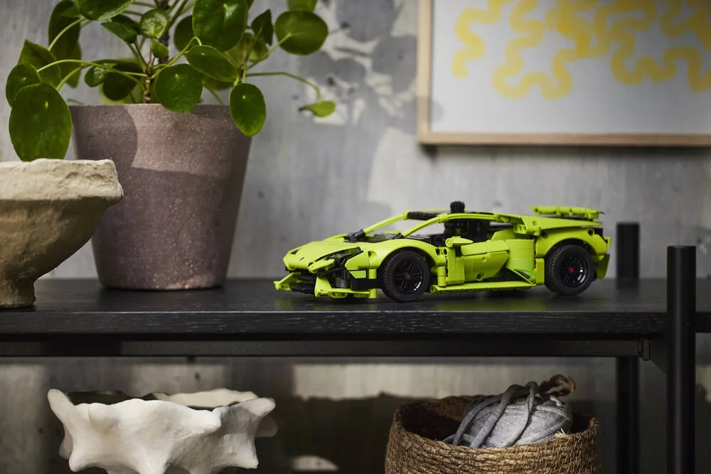 LEGO®TECHNIC 42161 - LAMBORGHINI HURACAN TECNICA