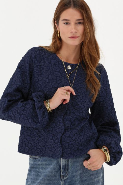 Donkerblauwe jacquard top met knoopsluiting