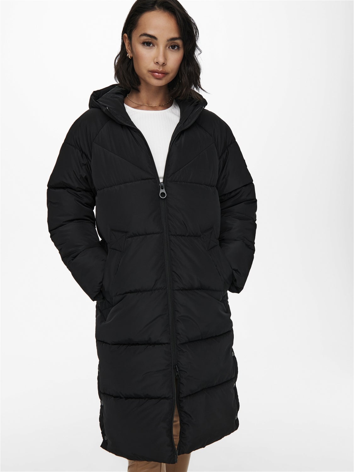 ONLAMANDA Steppmantel Black