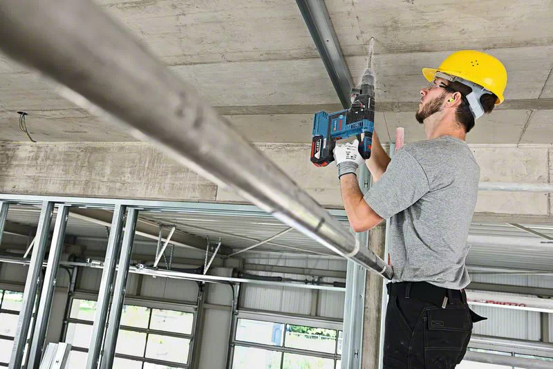 Bosch Combo Kit 3 18V Tools: GSR 18V-110C + GWX 18V-10 P + GBH 18V-26F + 1 4.0 AH Battery (PROCORE) + 1 8 AH Battery (PROCORE) + GAL 18V-160 (L) Professional Edition