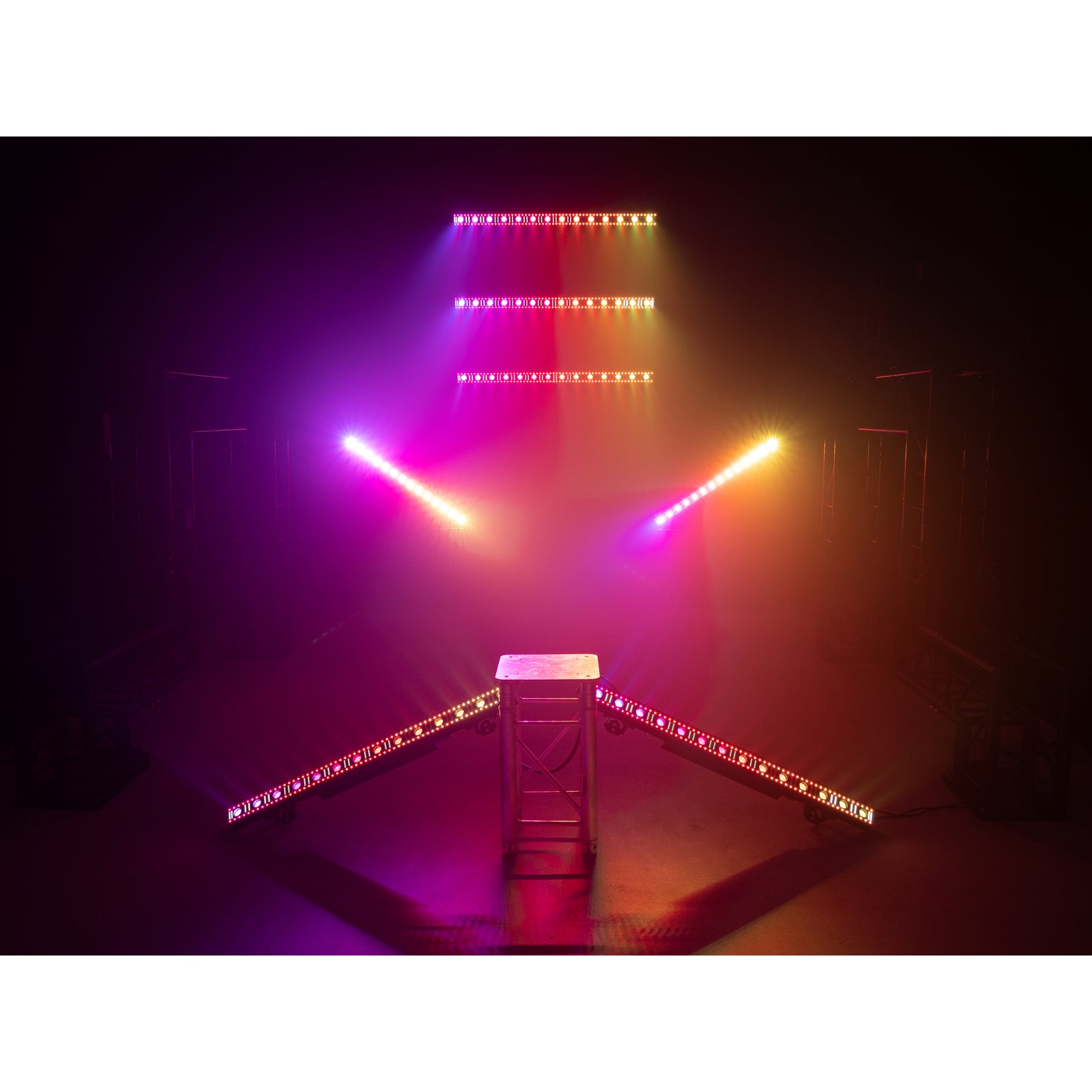 Eurolite LED STP-15 QCL Bar 3-in-1 RGBW LED bar