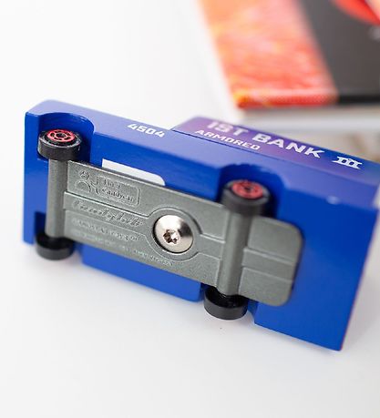 Candylab Auto - 8, 5 cm - Gepanzerter Van - F702