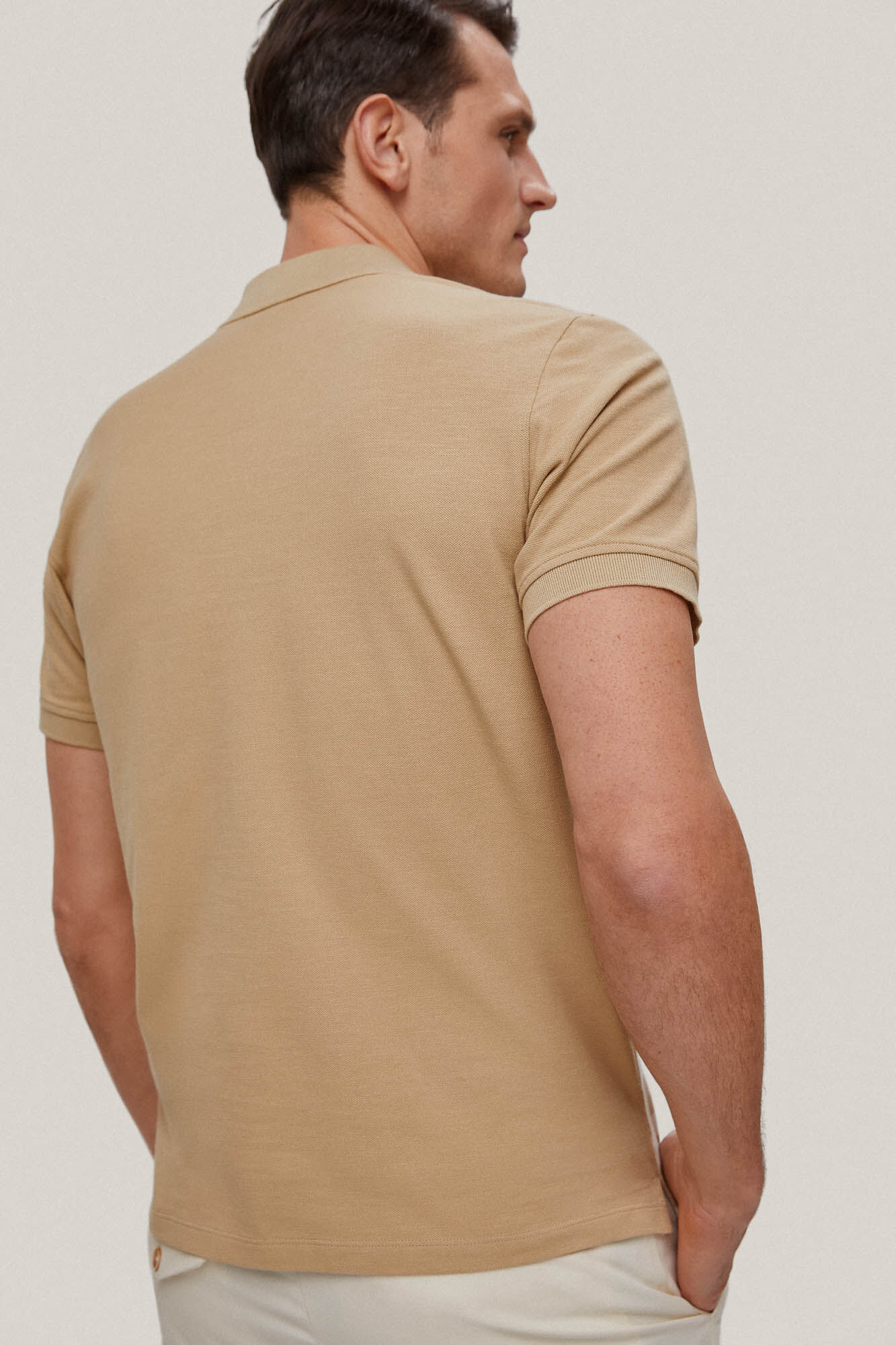Camisa polo listrada estilo fantasia - Bege