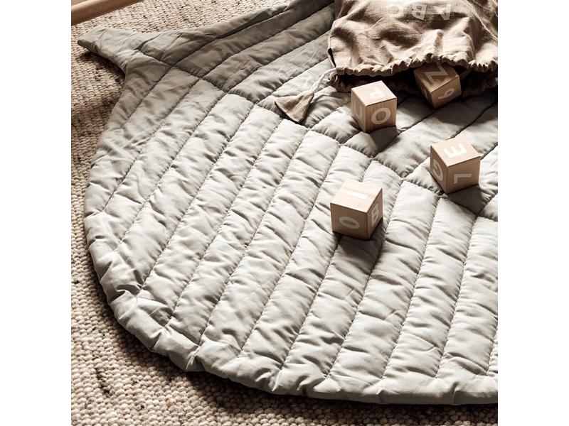 Toddlekind Krabbeldecke Leaf Mat Stone Blatt-Spielmatte aus Bio-Baumwolle