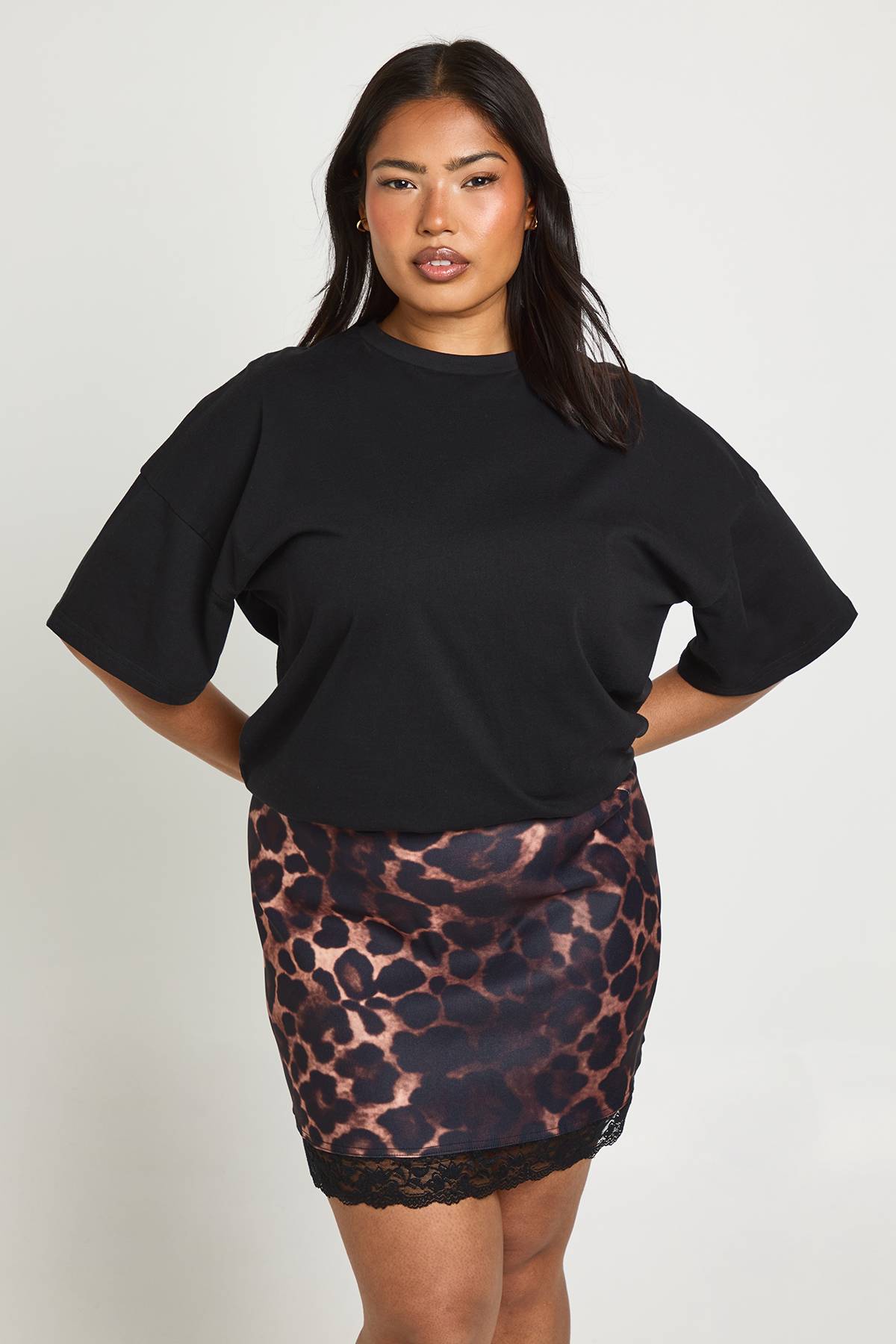 boohoo Jupe Courte Grande Taille Imprimé Léopard Bengaline Avec Finition Dentelle
