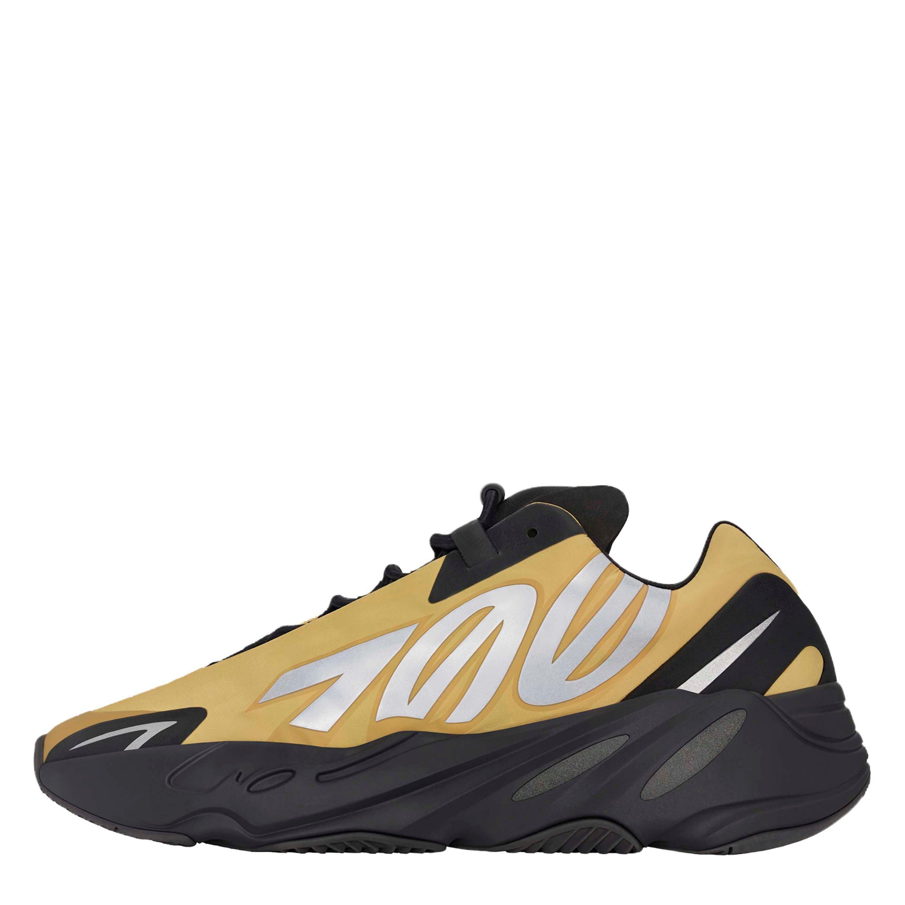 Yeezy Boost 700 MNVN Honeyflux