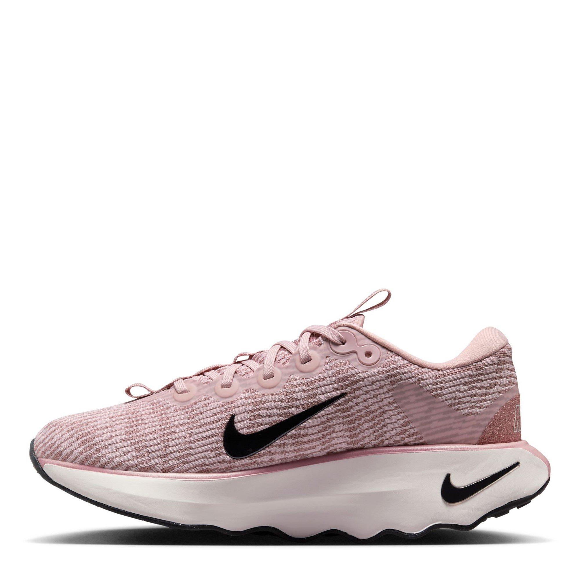 Nike Motiva Premium