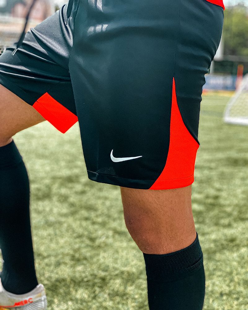 Short Nike Academy Pro pour homme