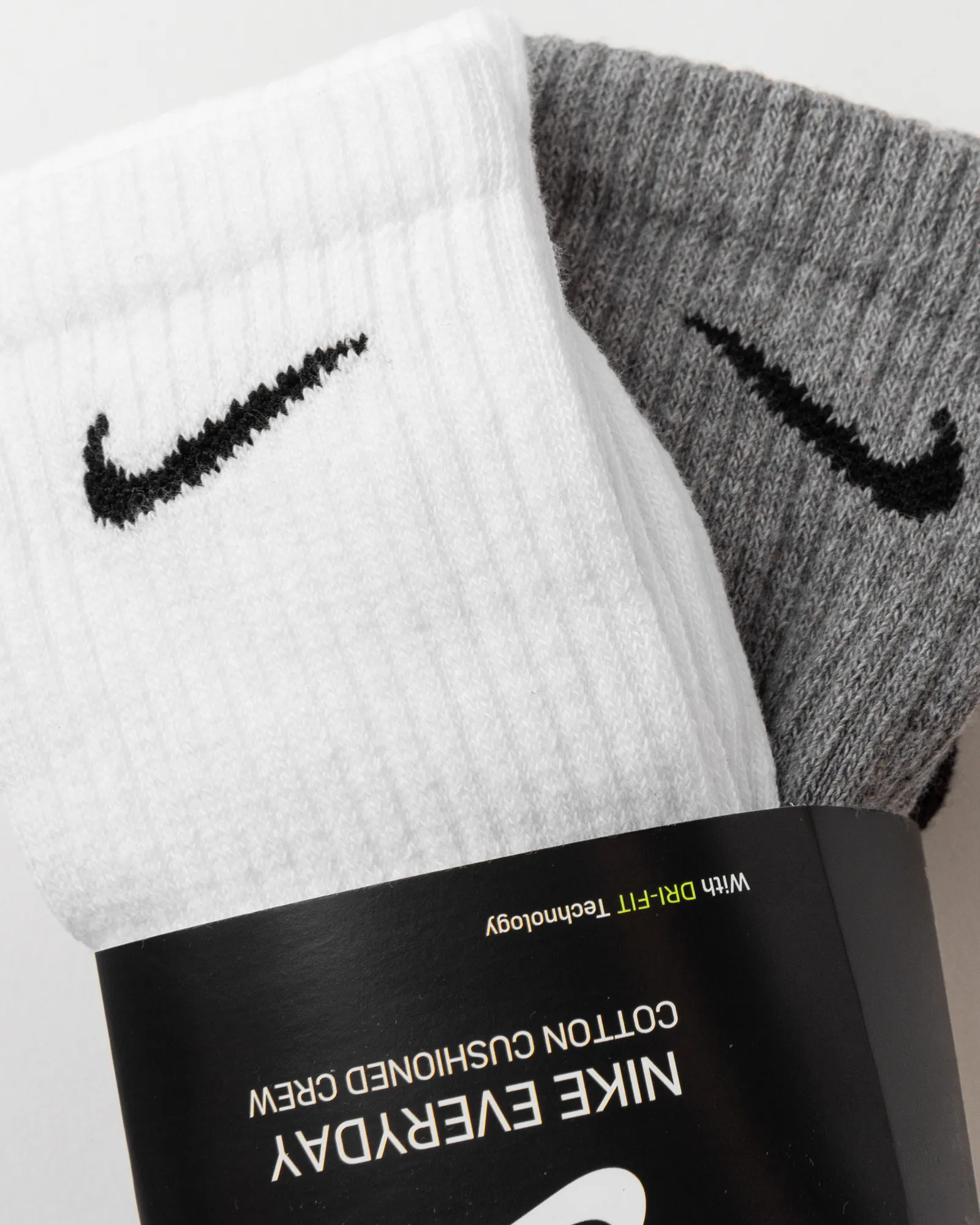 Nike Everyday Cushioned Training Crew Socks (3 Pairs)