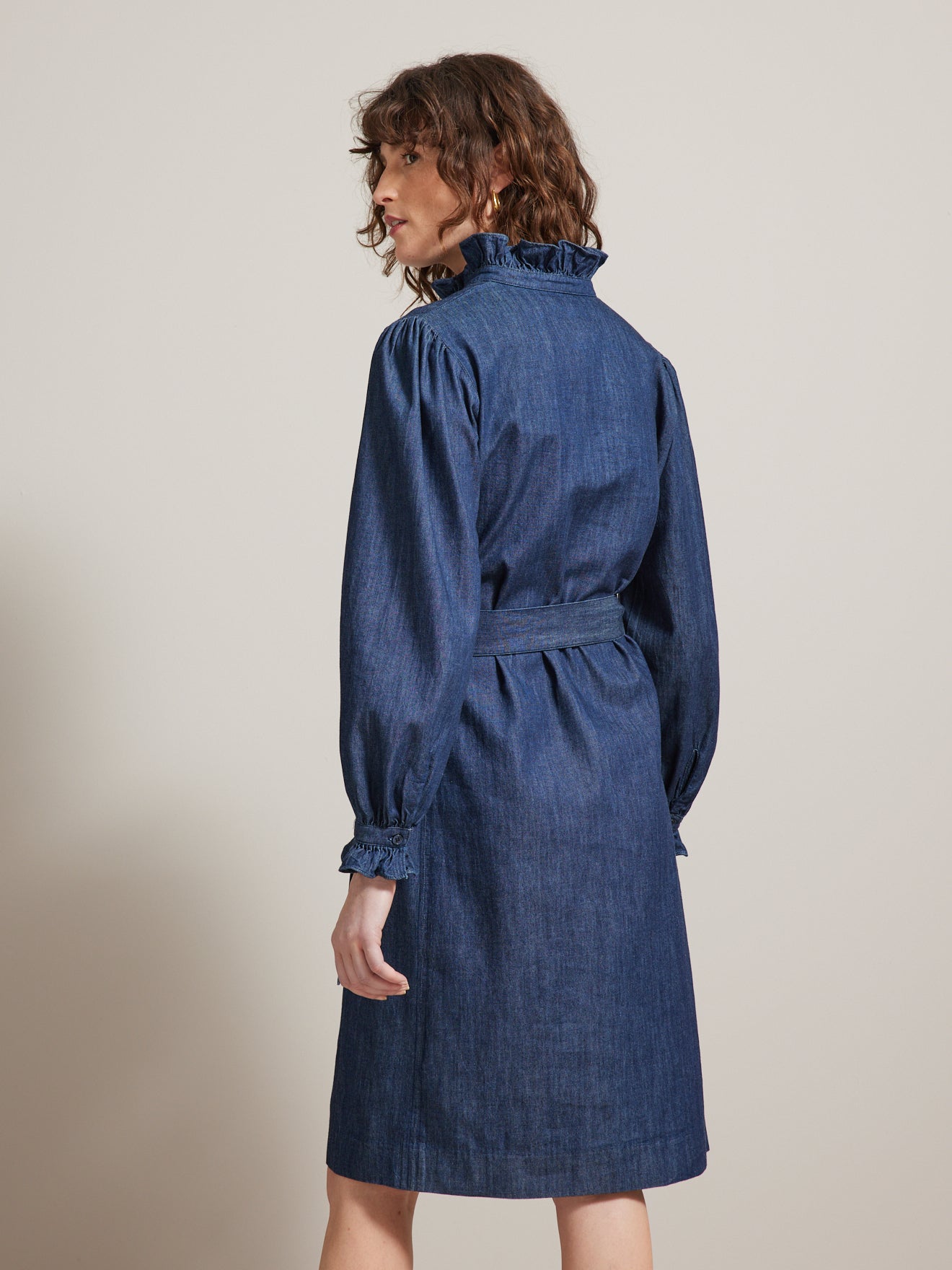 Robe-chemise col froufrou femme en chambray