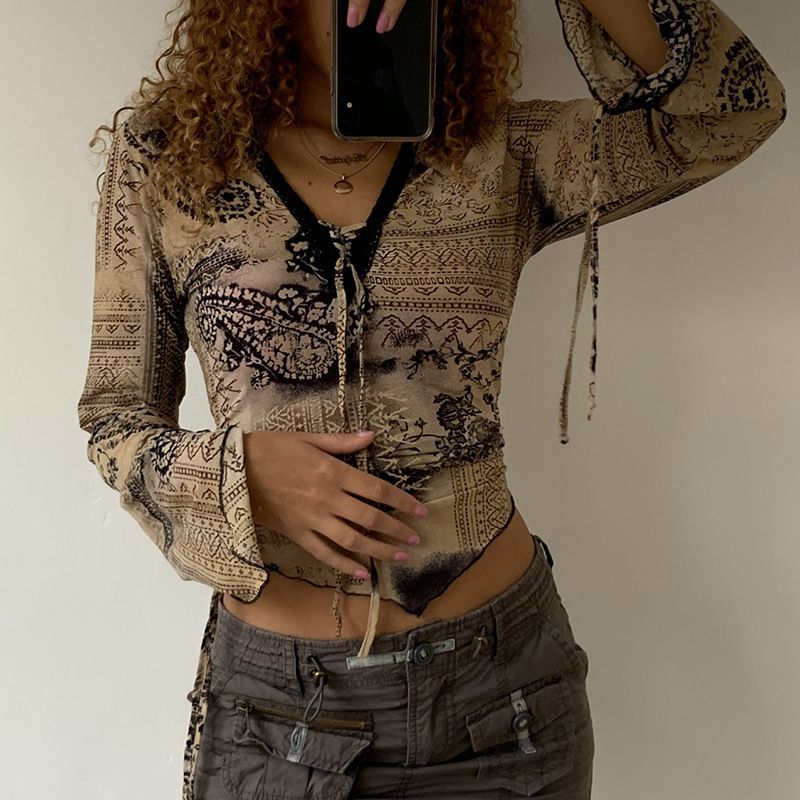 Honet - Crop top met lange mouwen en Boheemse print